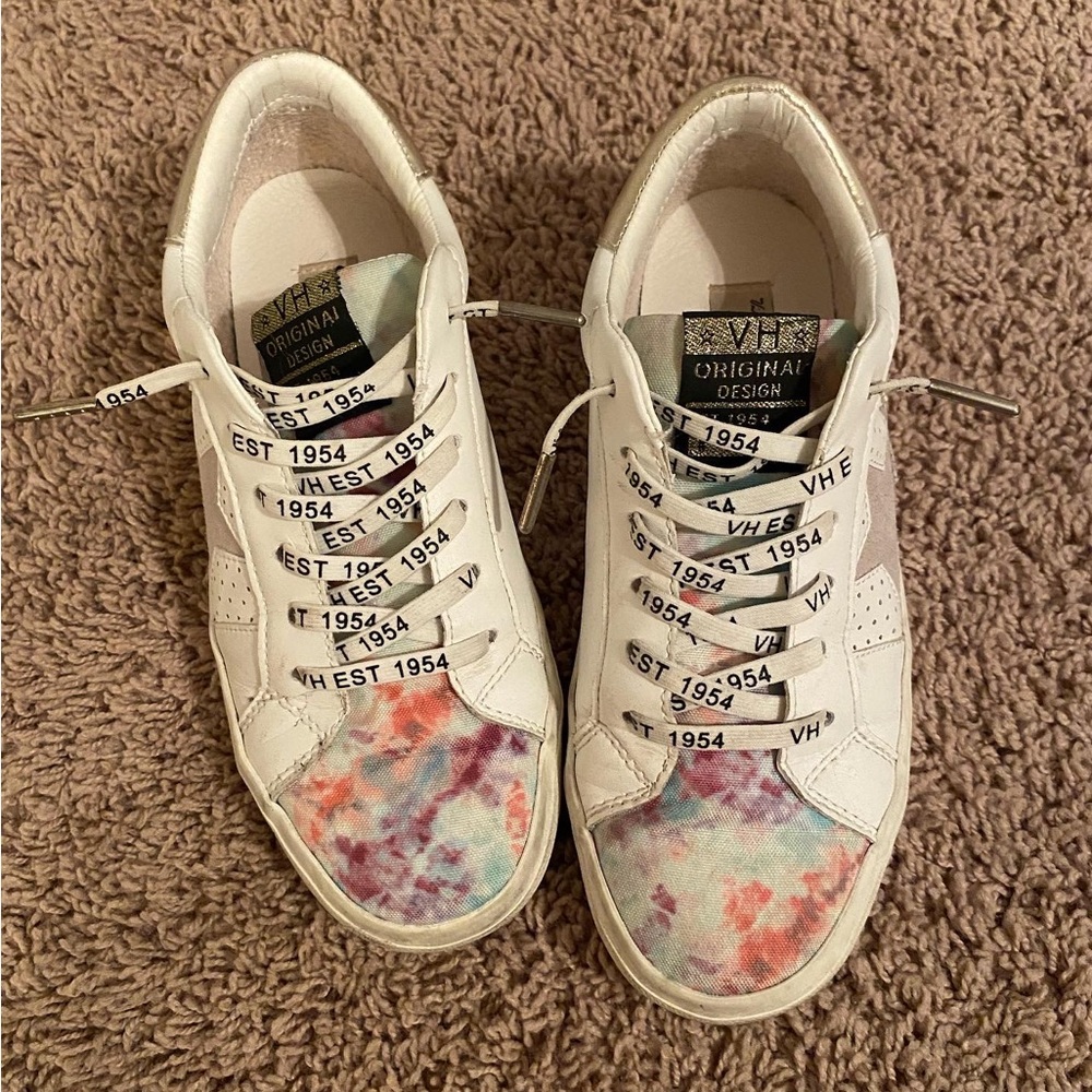 Vintage Havana Sneakers